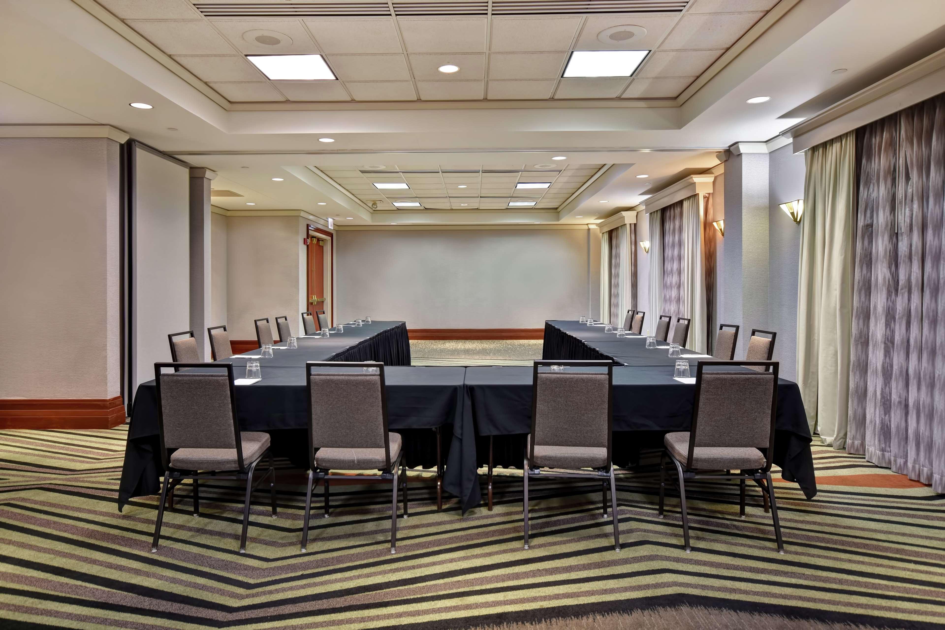 Embassy Suites Little Rock Eksteriør billede